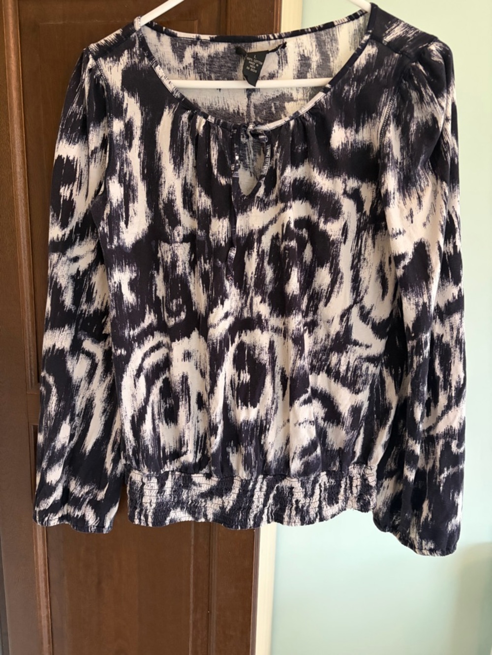 Lucky Brand Navy and White Abstract Print Peasant Blouse